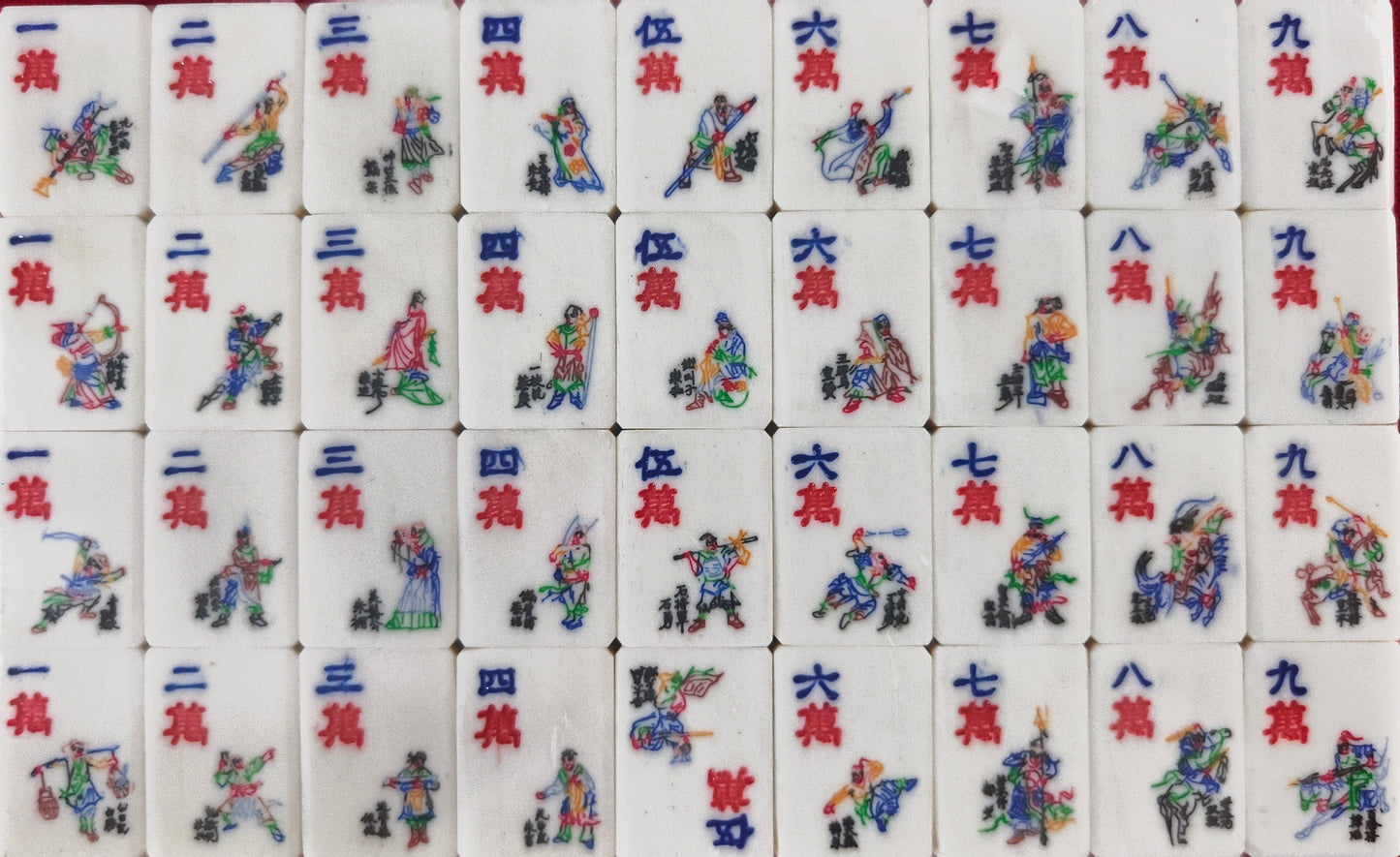 **Heirloom Hand-Painted Bovine Bone Mahjong Set – Artisan Made**